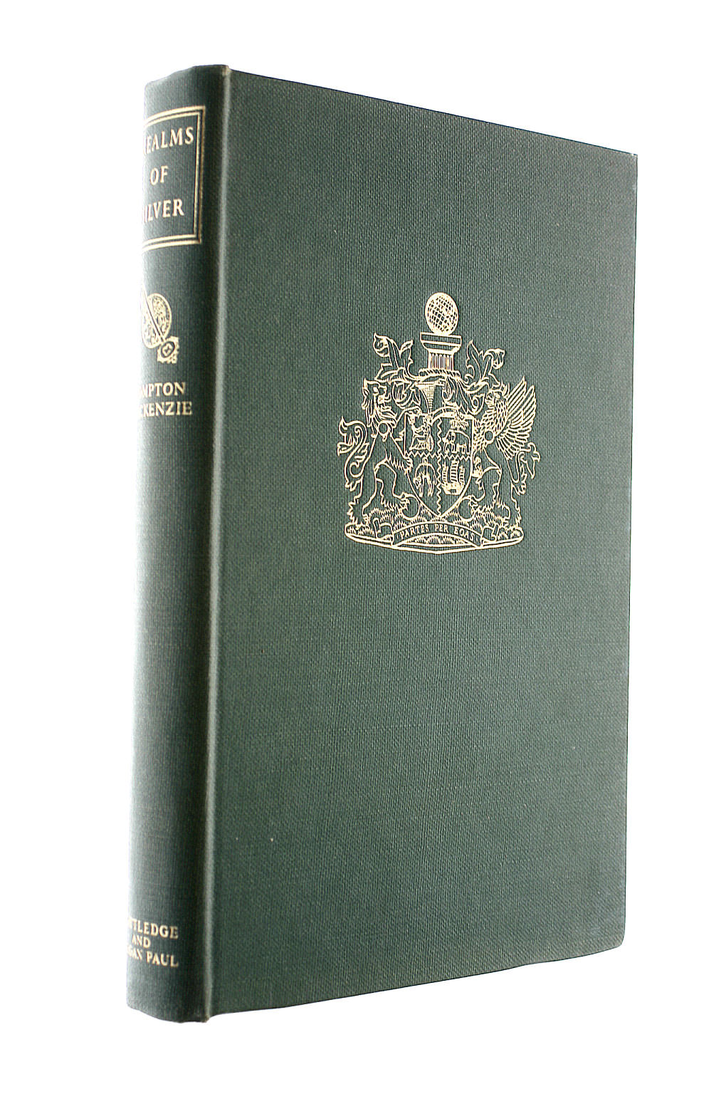 Realms of silver: One hundred years of banking in the East