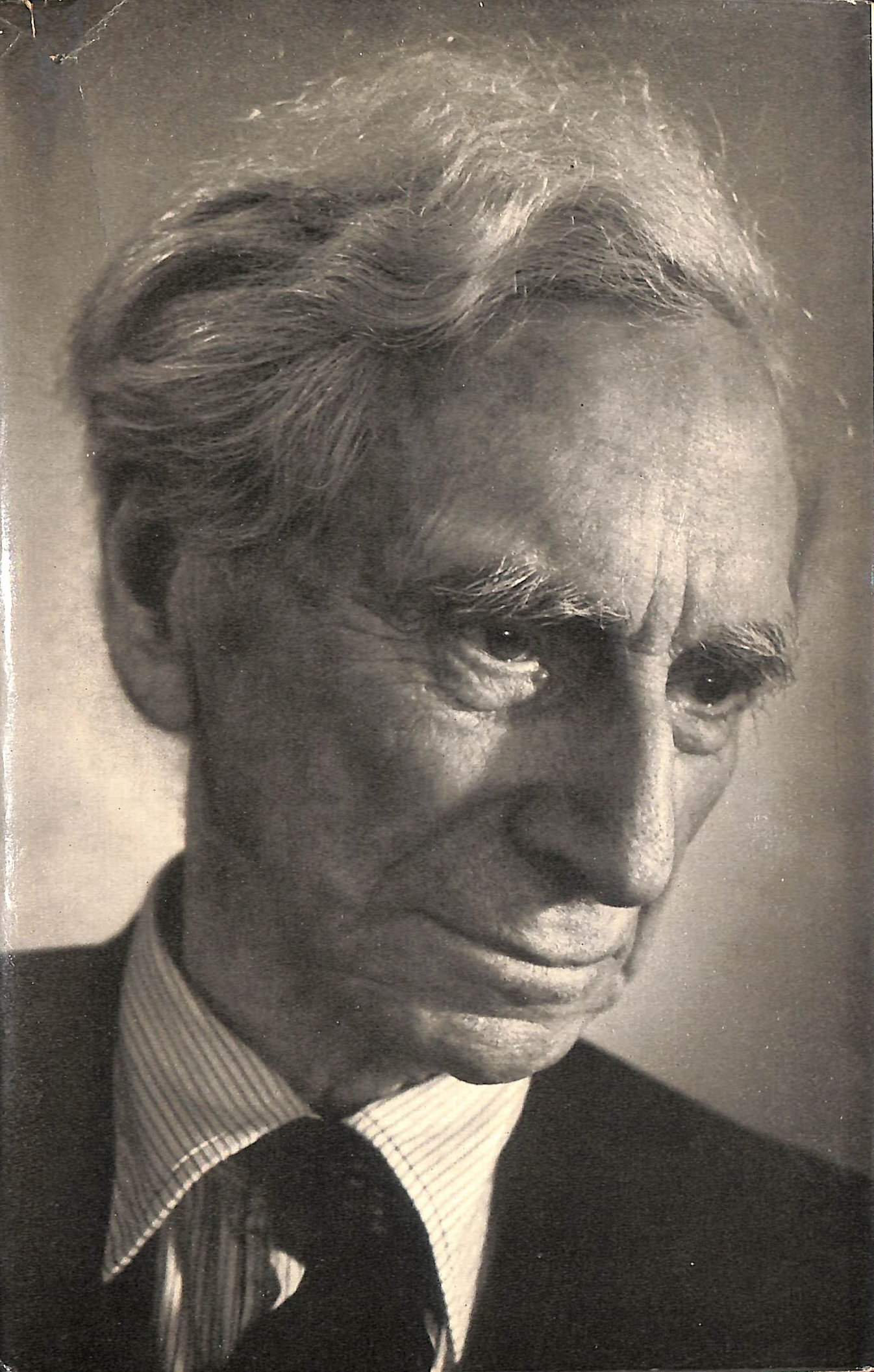 The Autobiography of Bertrand Russell: 1914-1944 [Volume II]